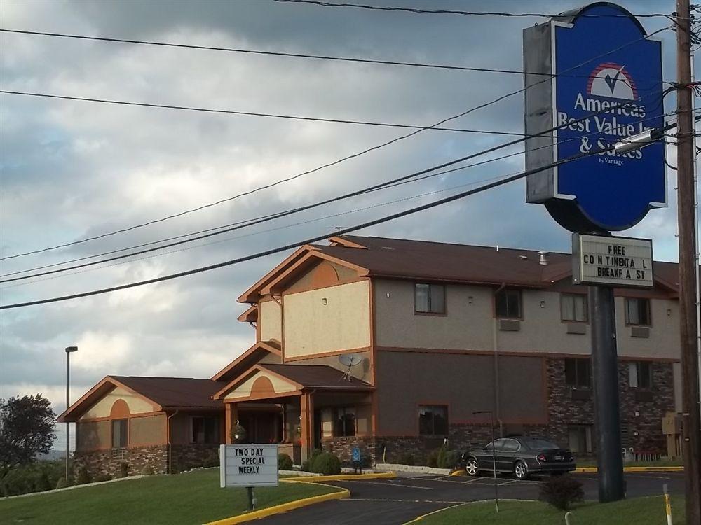 Super 8 By Wyndham Bedford Exterior foto