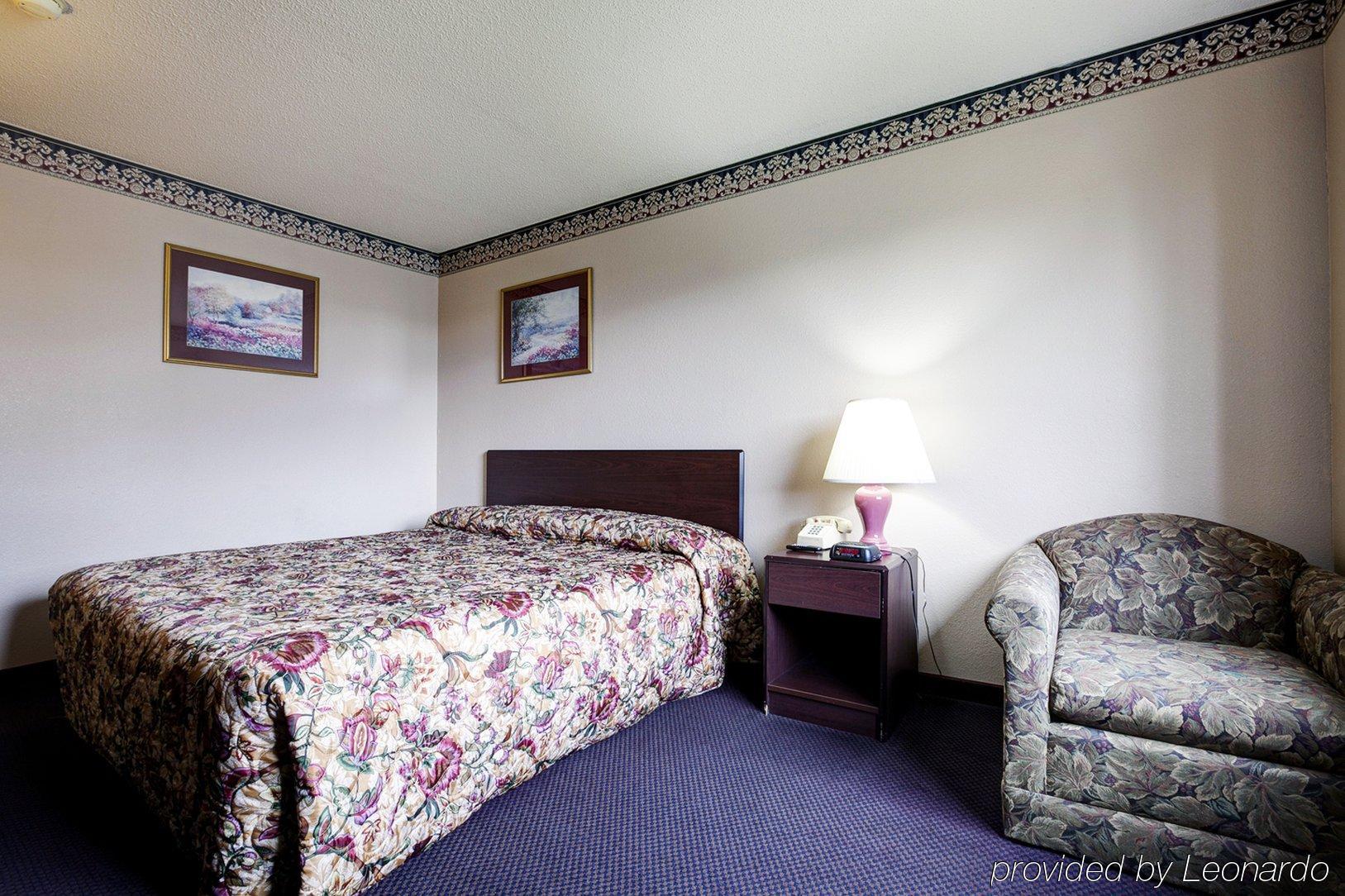 Super 8 By Wyndham Bedford Quarto foto