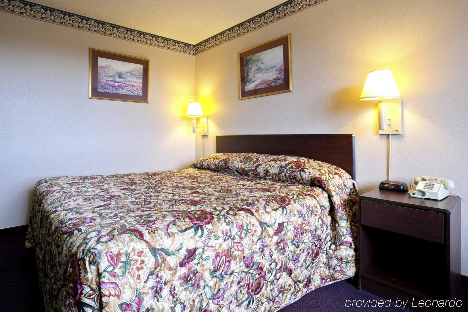 Super 8 By Wyndham Bedford Quarto foto